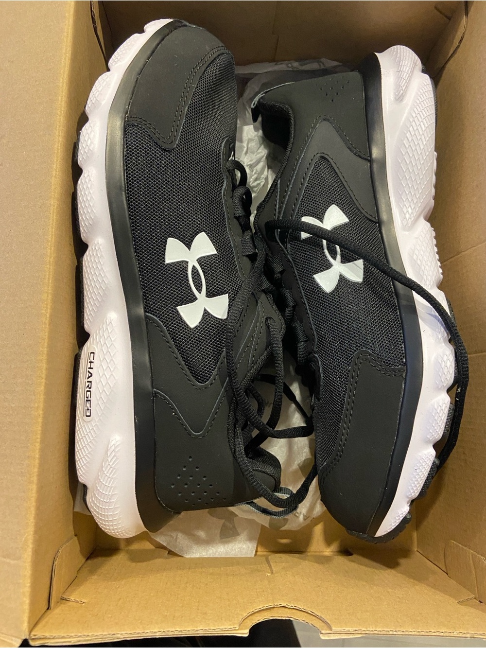 Under Armour Black White UA Charged Assert 9 | Running Shoes size 9.5 Extra Wide